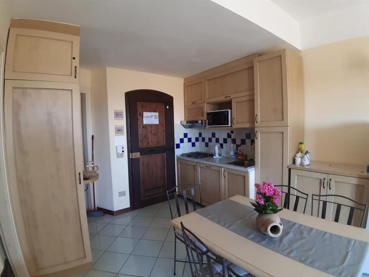 Appartamento Panoramico Calarossa Sardegna Isola Rossa Exterior photo