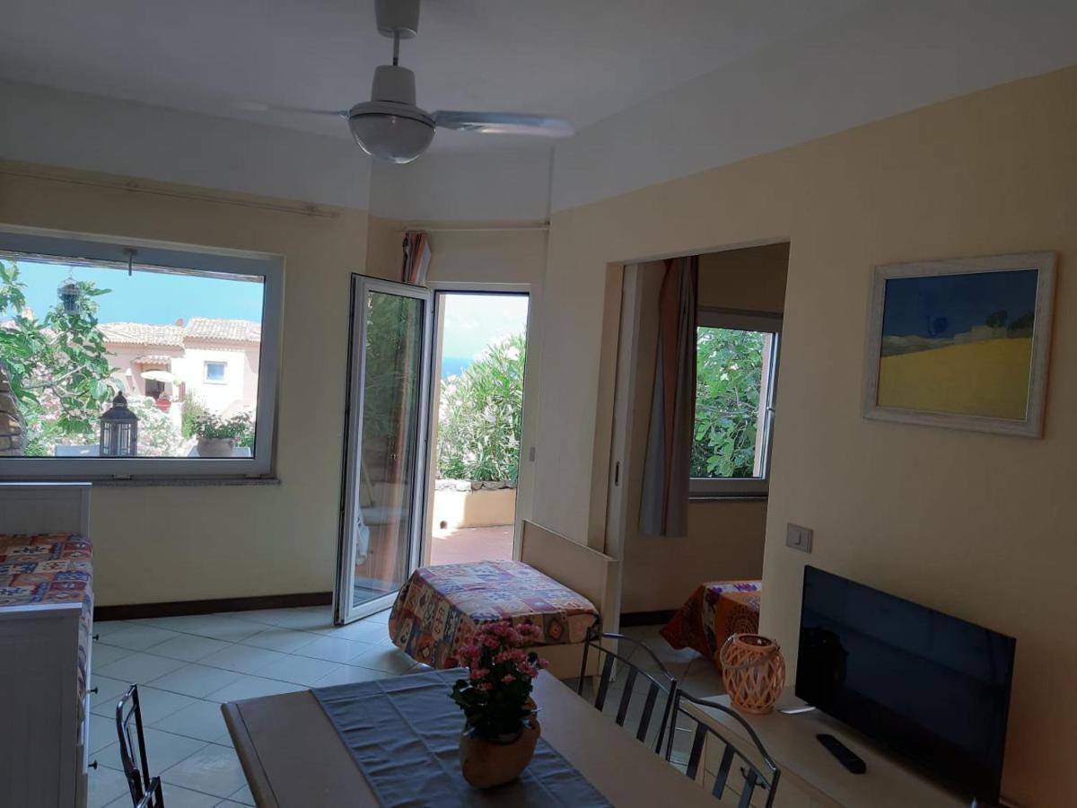 Appartamento Panoramico Calarossa Sardegna Isola Rossa Exterior photo