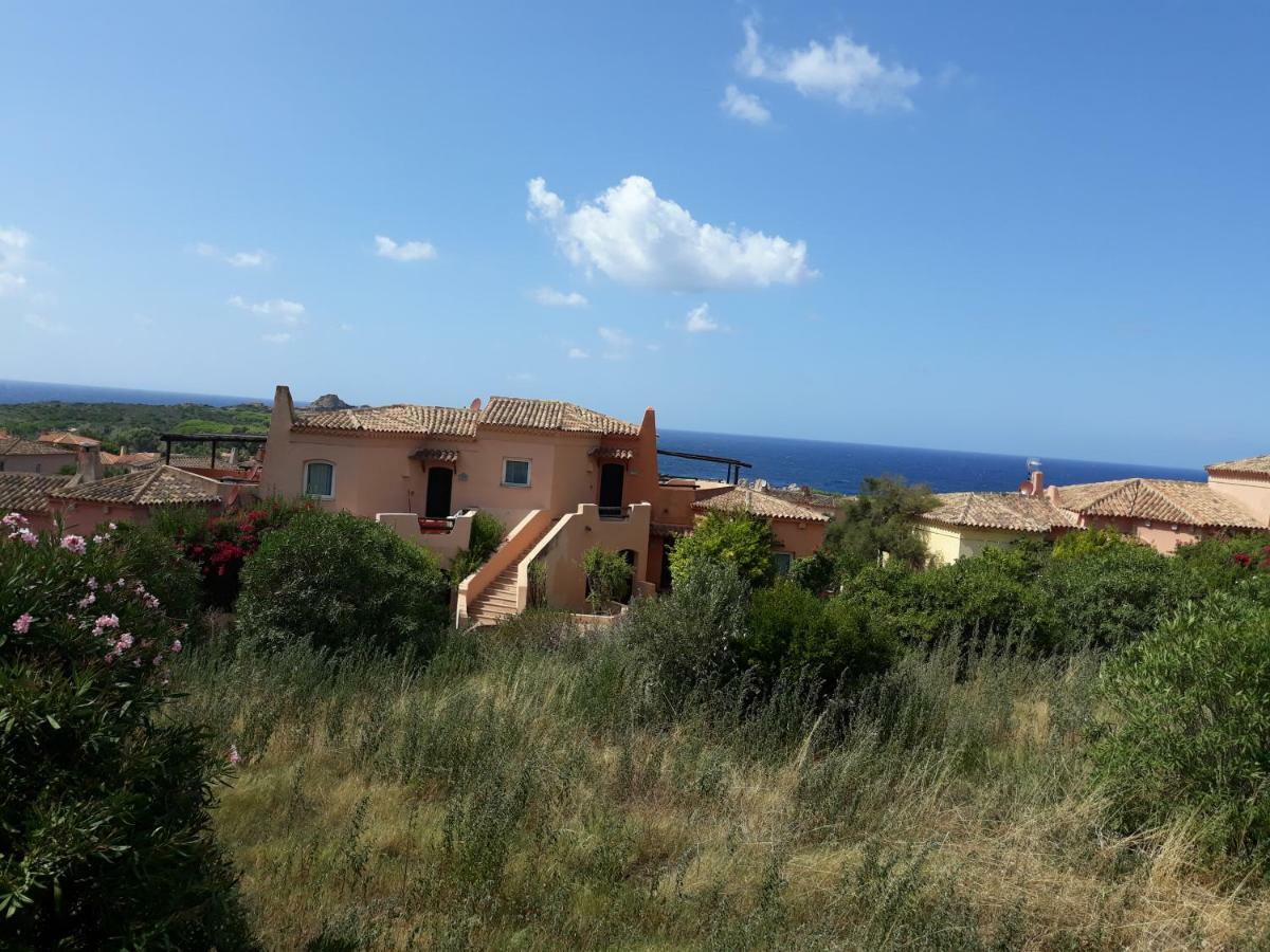 Appartamento Panoramico Calarossa Sardegna Isola Rossa Exterior photo